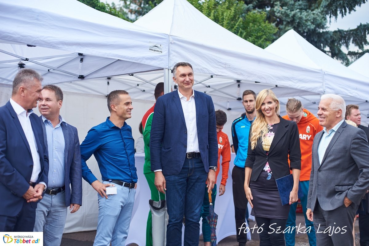 Atlétikai Centrum alapkőletétele