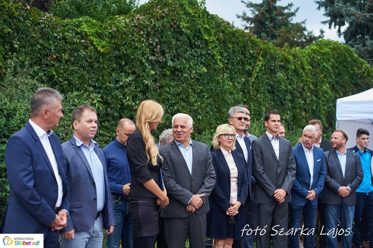 Atlétikai Centrum alapkőletétele