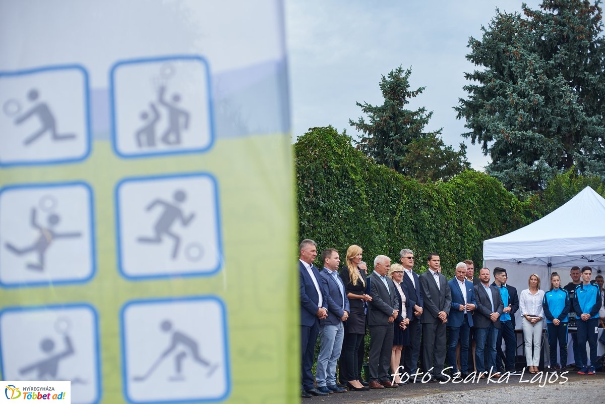 Atlétikai Centrum alapkőletétele