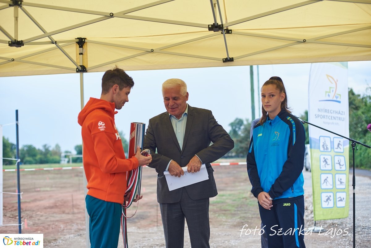 Atlétikai Centrum alapkőletétele