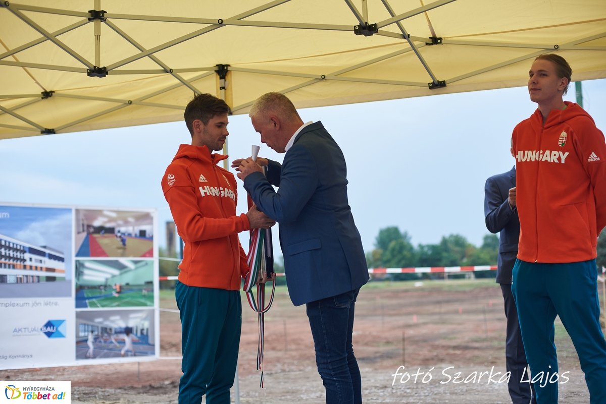 Atlétikai Centrum alapkőletétele