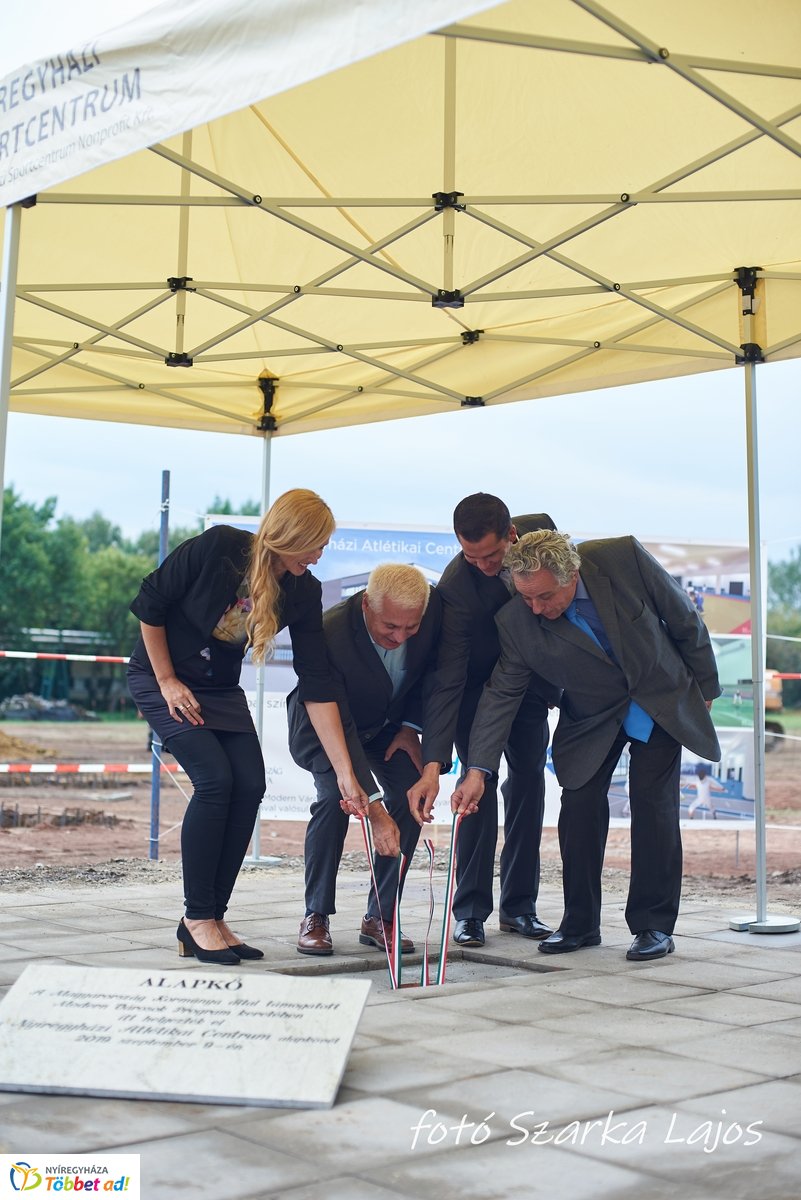 Atlétikai Centrum alapkőletétele