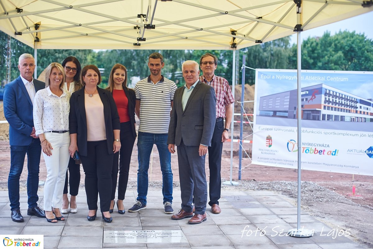 Atlétikai Centrum alapkőletétele