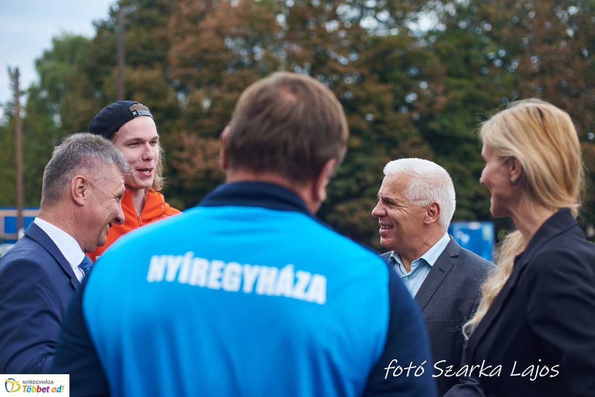 Atlétikai Centrum alapkőletétele