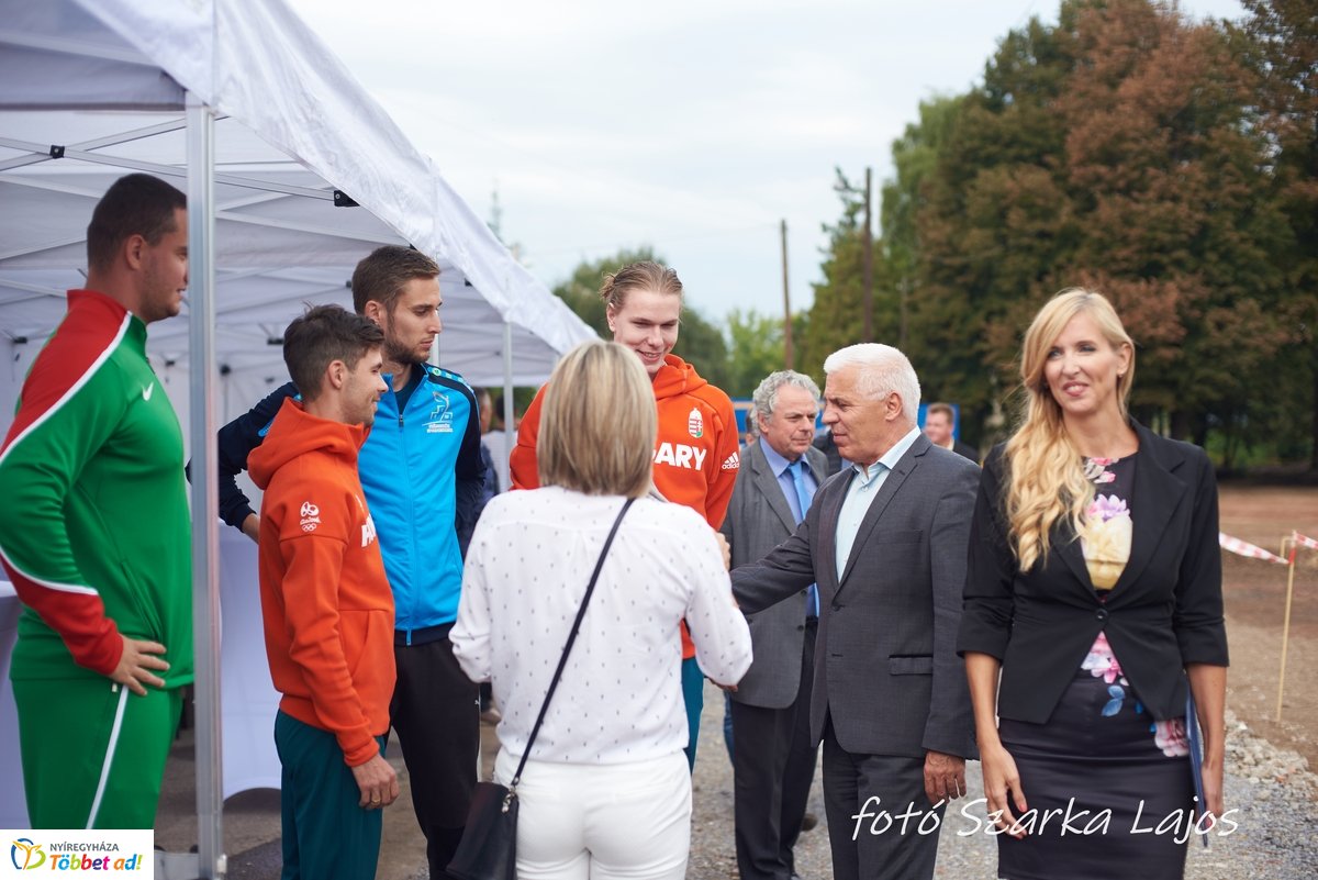 Atlétikai Centrum alapkőletétele