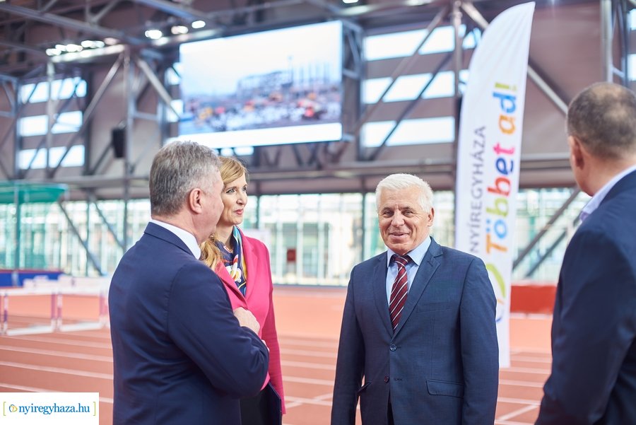 Atlétikai Centrum átadó 2022