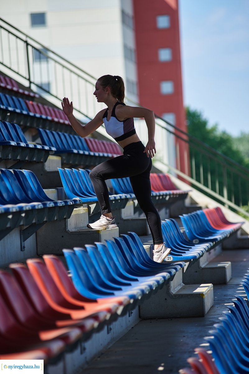 Atlétikai edzés a stadionban 20200518