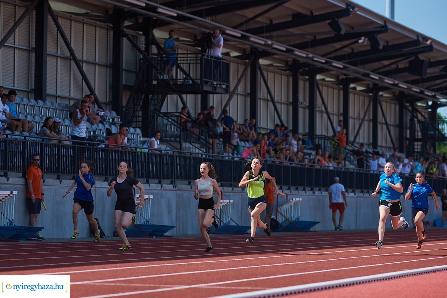 Atlétikai verseny  az új pályán 20210624