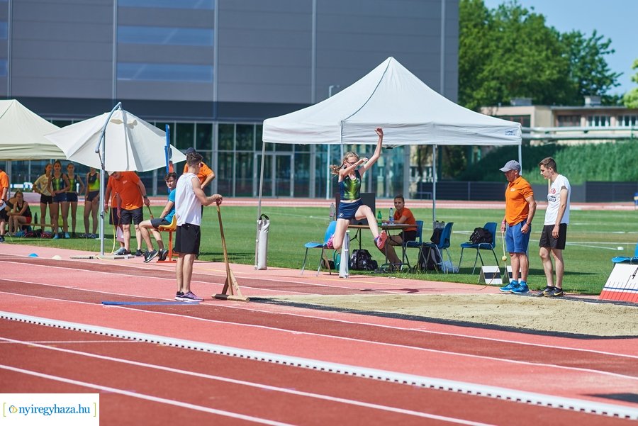 Atlétikai verseny  az új pályán 20210624