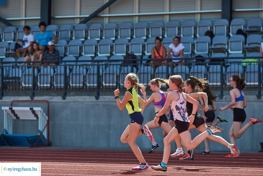 Atlétikai verseny  az új pályán 20210624