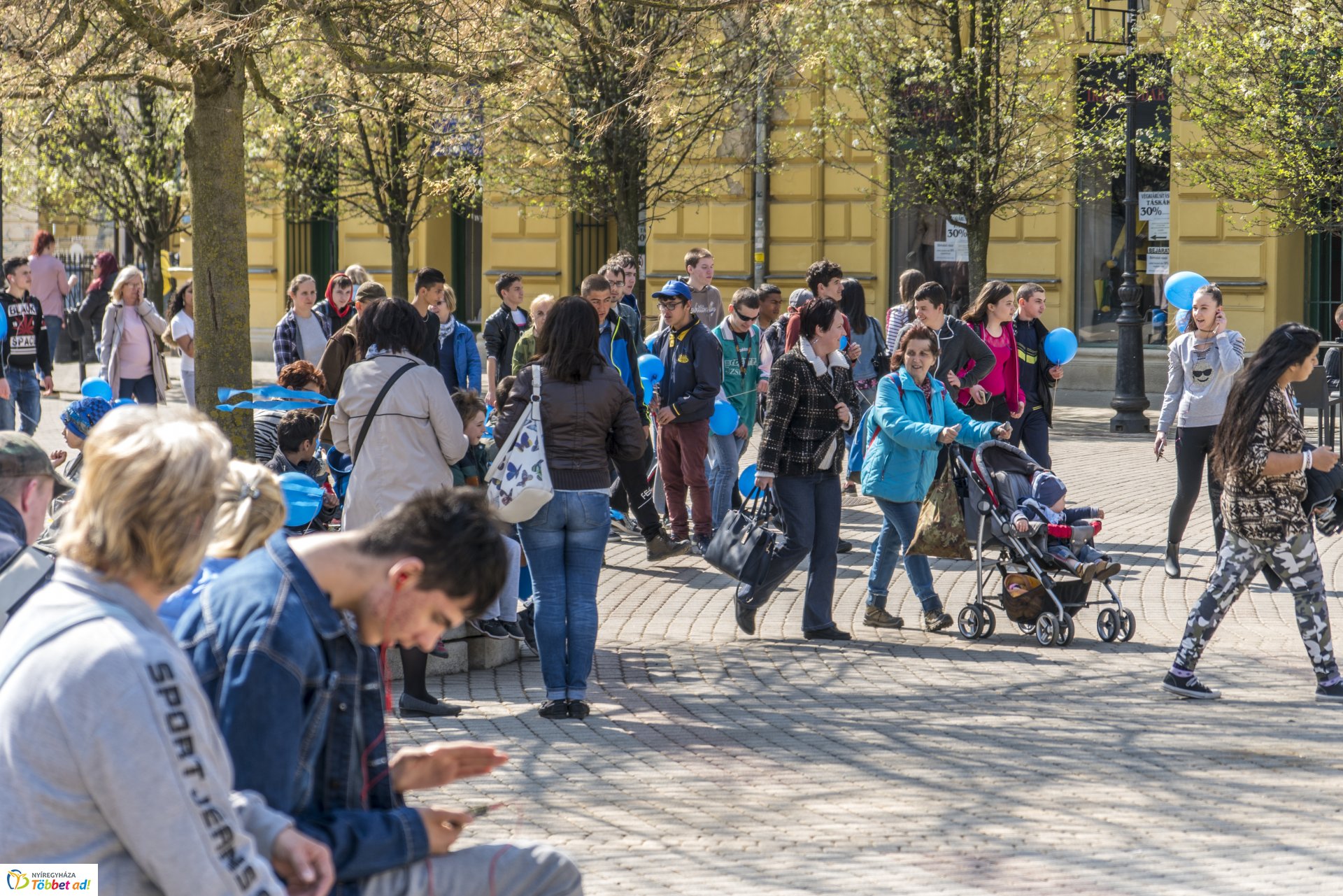 Autizmus Világnapja a Kossuth téren