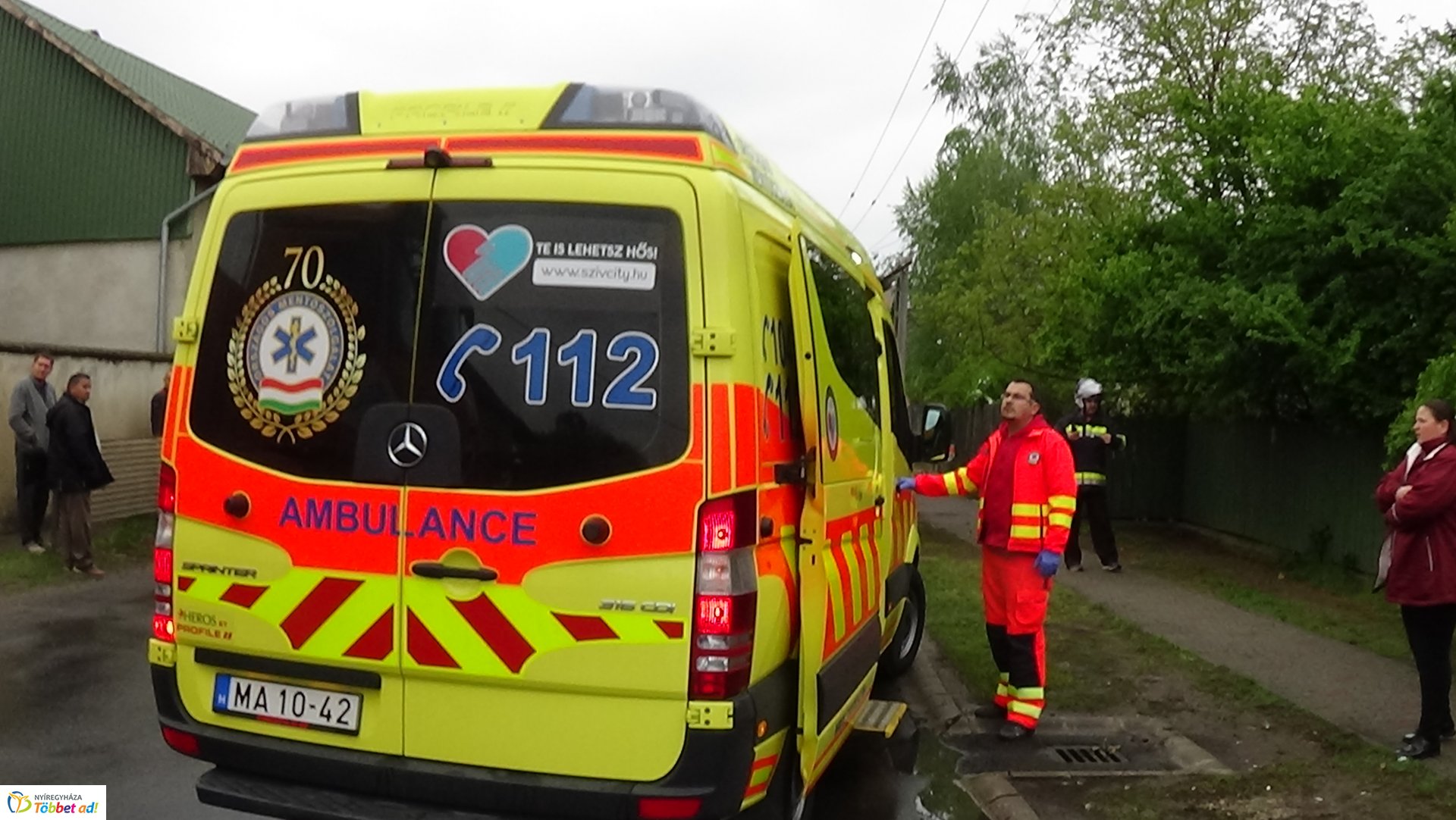 Autóbusz balesetezett Nagykállóban