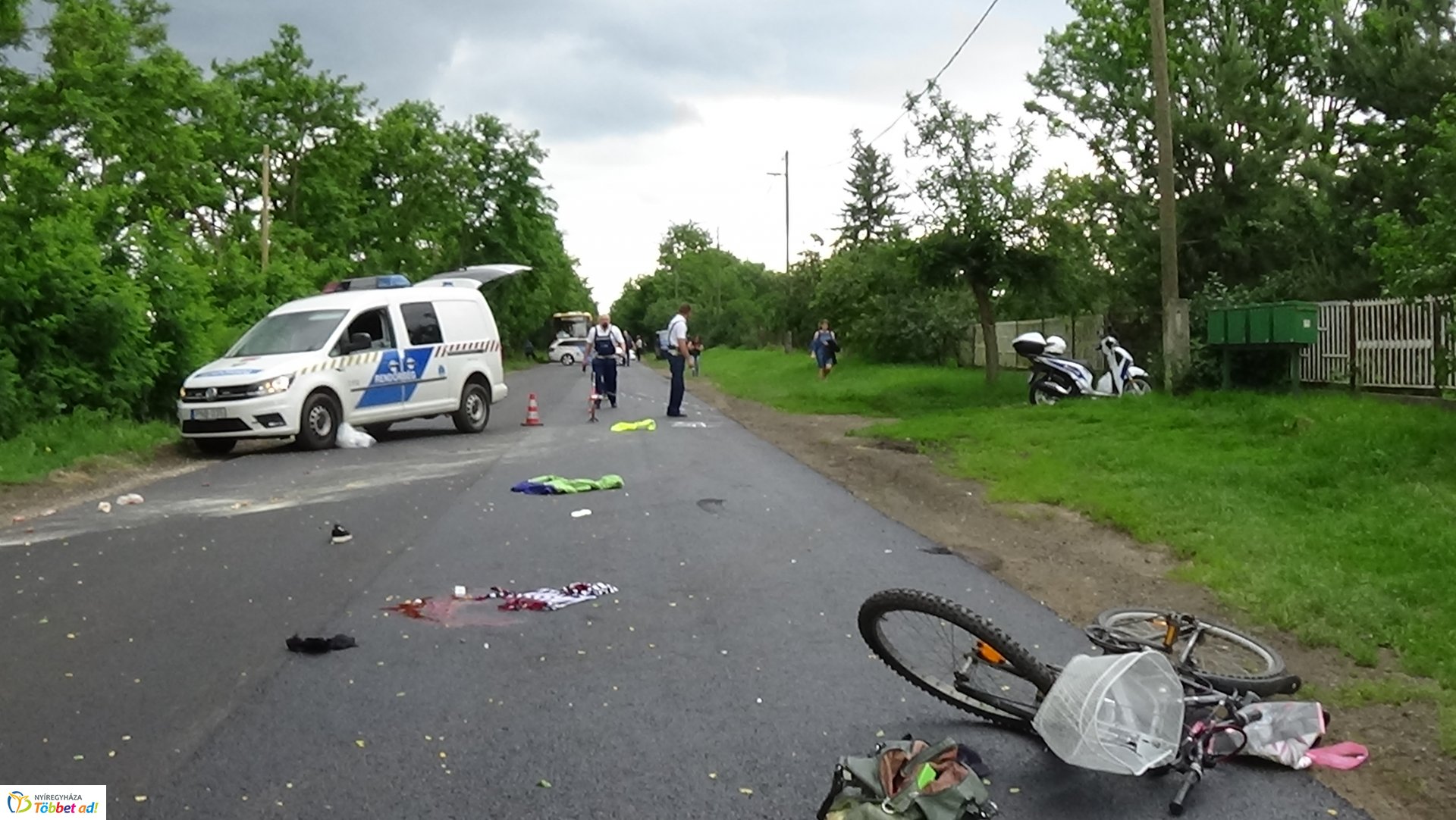 Autóbusz gázolt kerékpárost Butykasoron