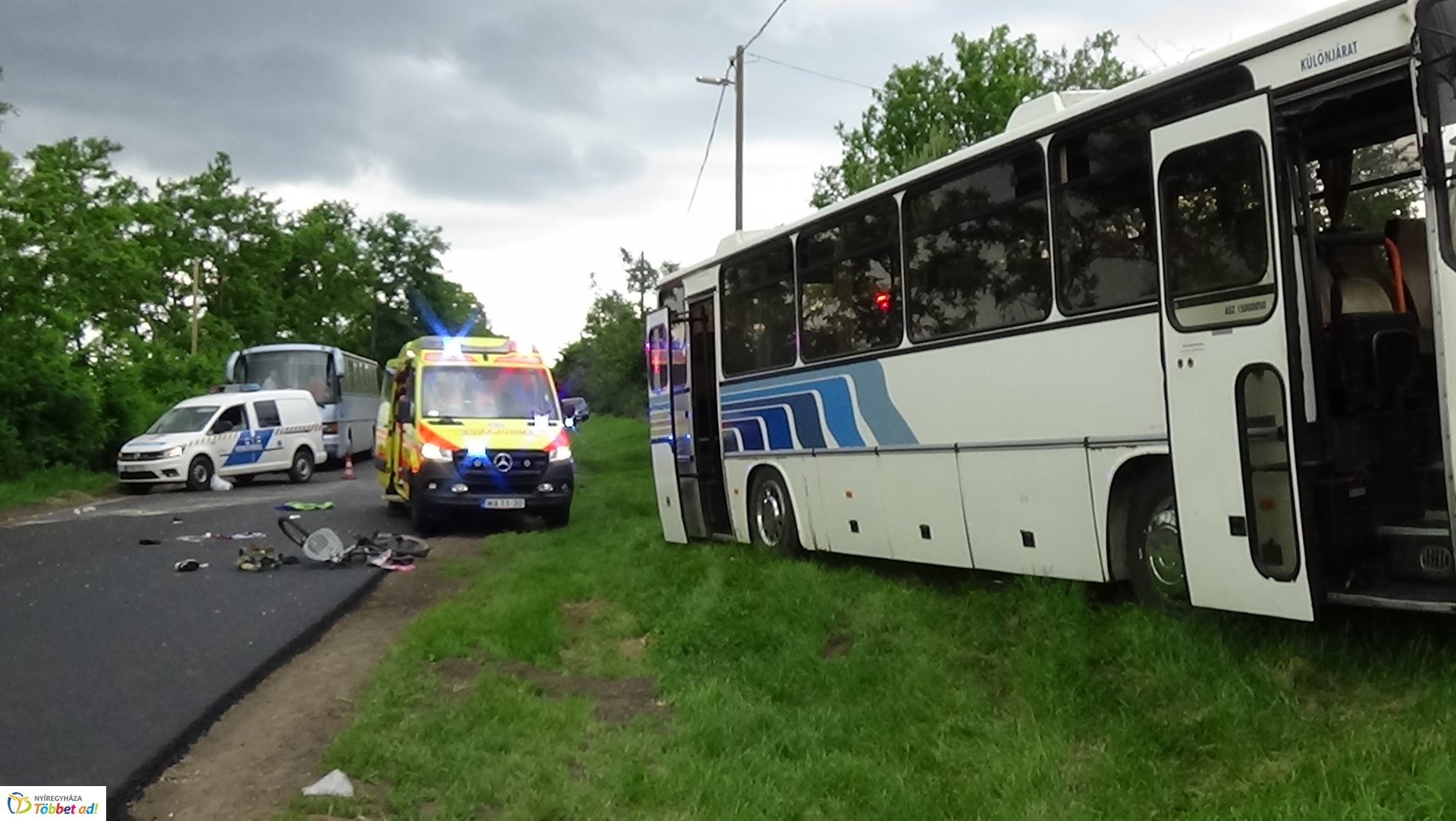 Autóbusz gázolt kerékpárost Butykasoron