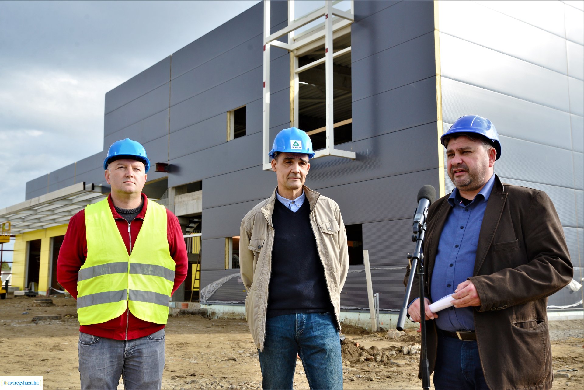 Autóbusz telephely kialakításának bejárása