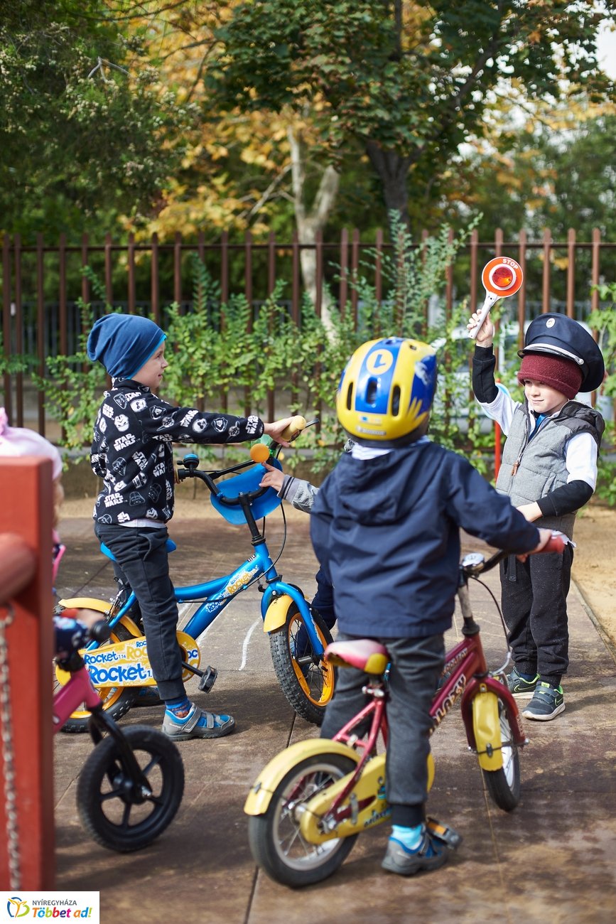Autómentes nap a városmajori óvodában