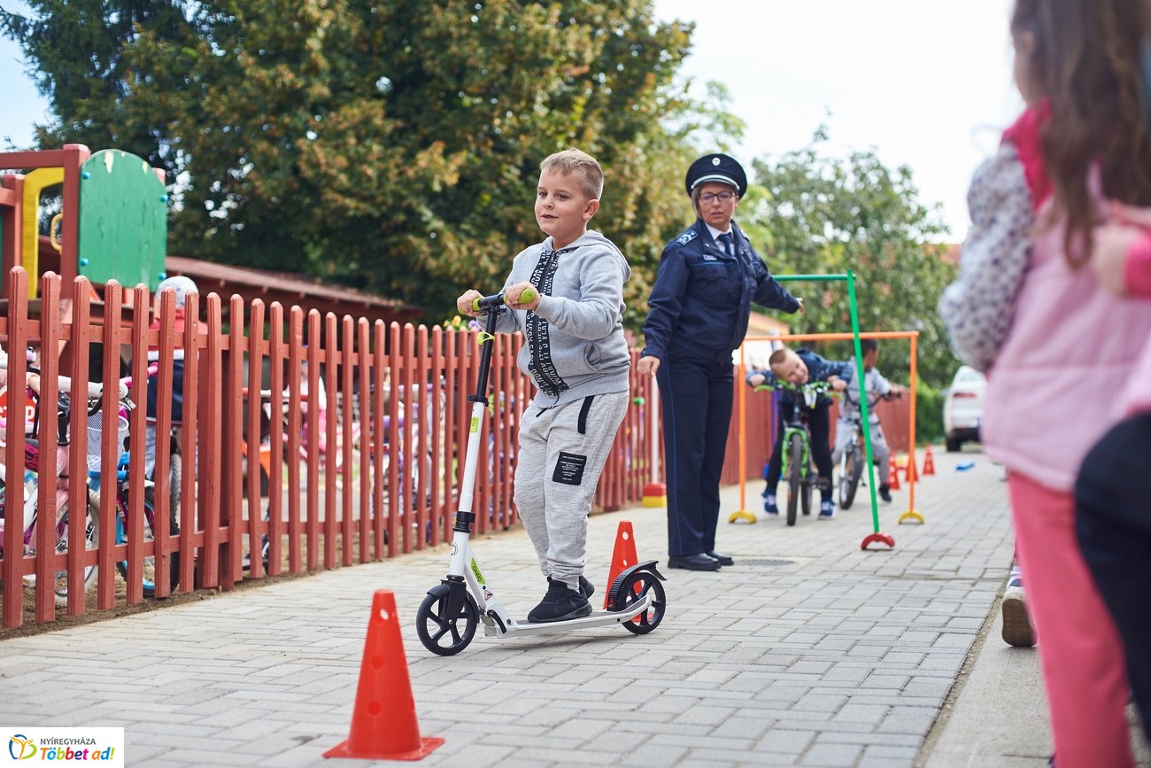 Autómentes nap a városmajori óvodában