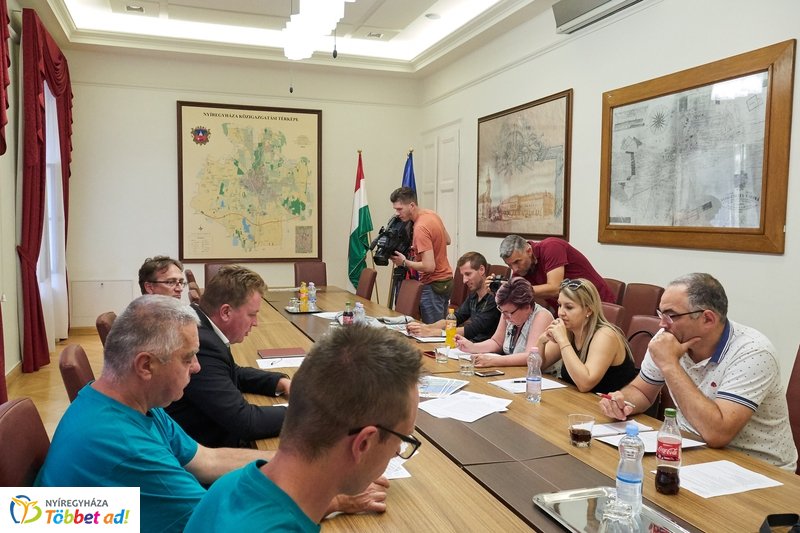 Autómentes nap beharangozó