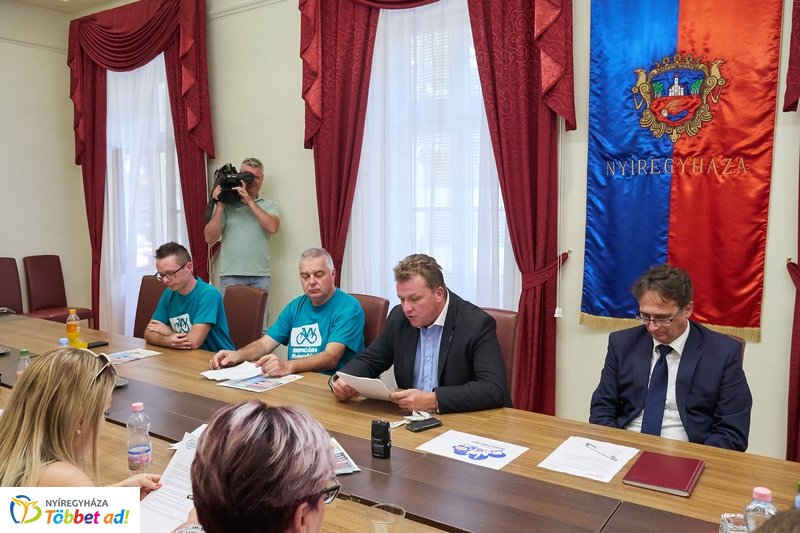 Autómentes nap beharangozó