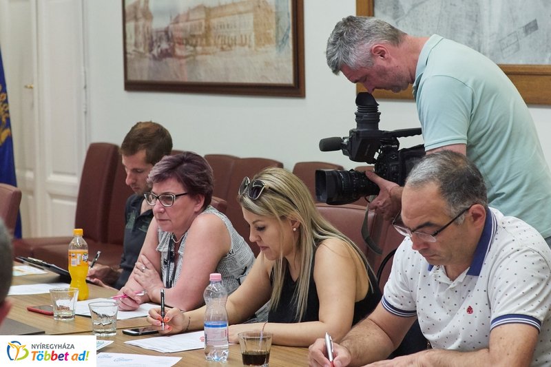 Autómentes nap beharangozó