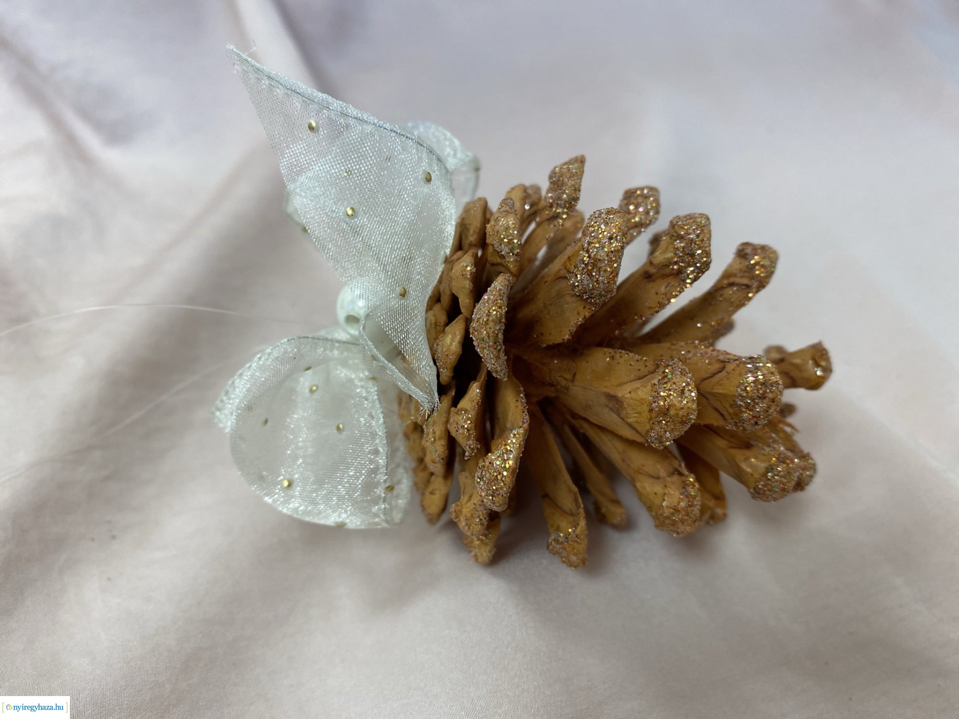 Az ÉAK Nonprofit Kft. karácsonyfadísz készítő pályázatot hirdet