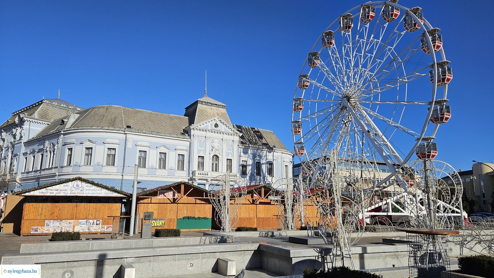 Az első gyertyagyújtásra készül a belváros szíve