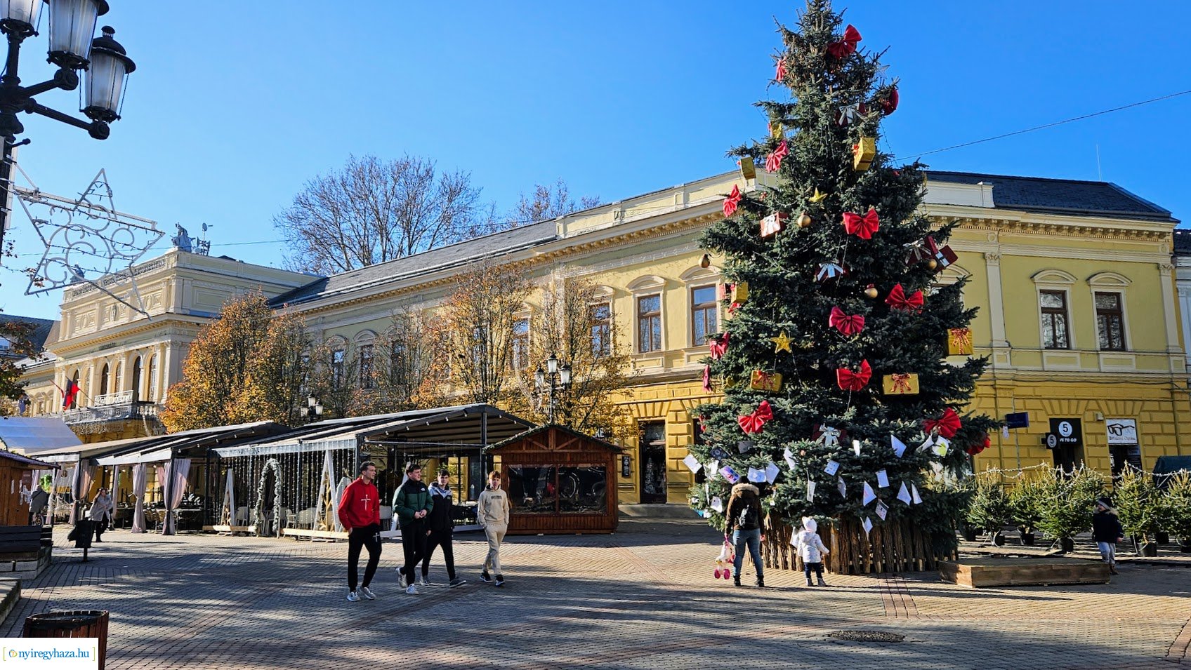Az első gyertyagyújtásra készül a belváros szíve