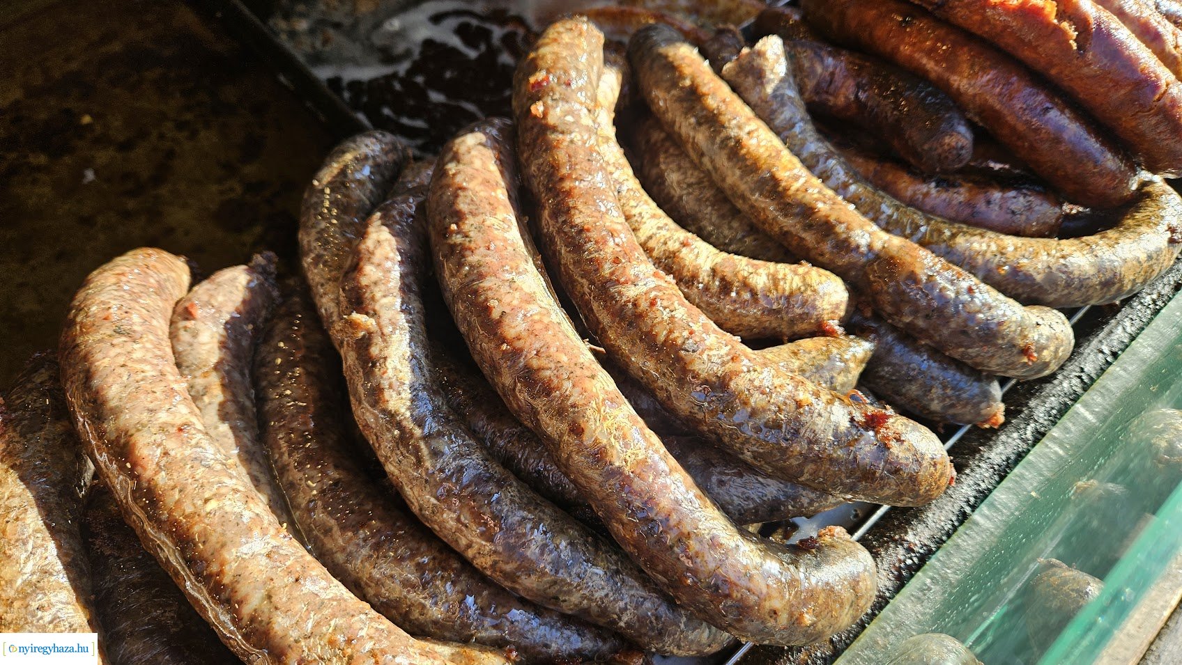 Az első gyertyagyújtásra készül a belváros szíve