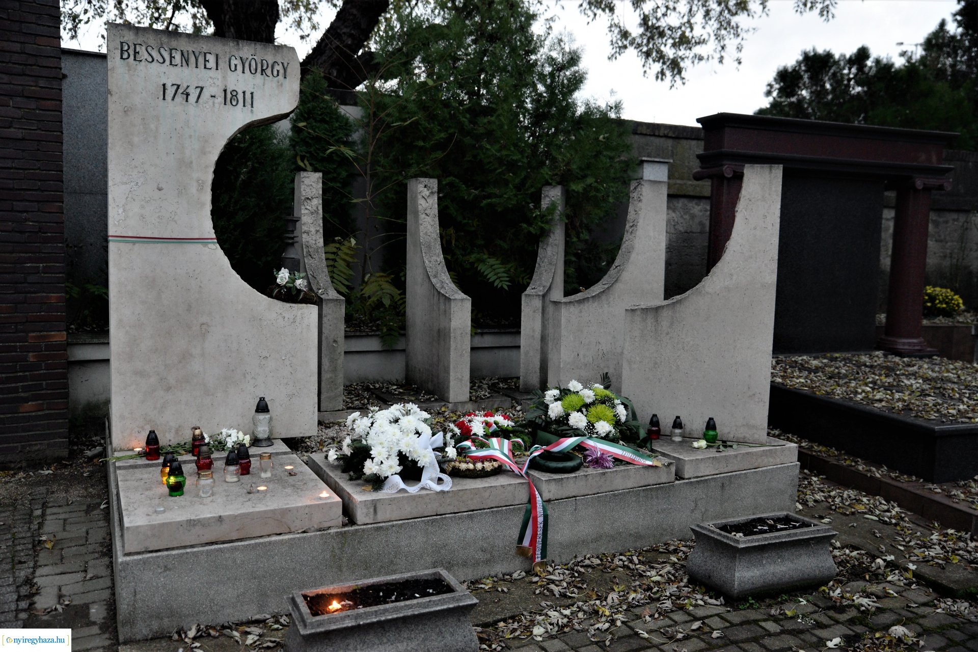 Az emlékezés fényei Mindenszentek napján