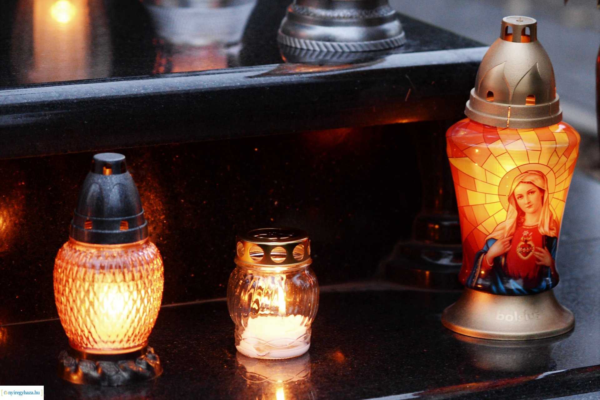 Az emlékezés fényei Mindenszentek napján