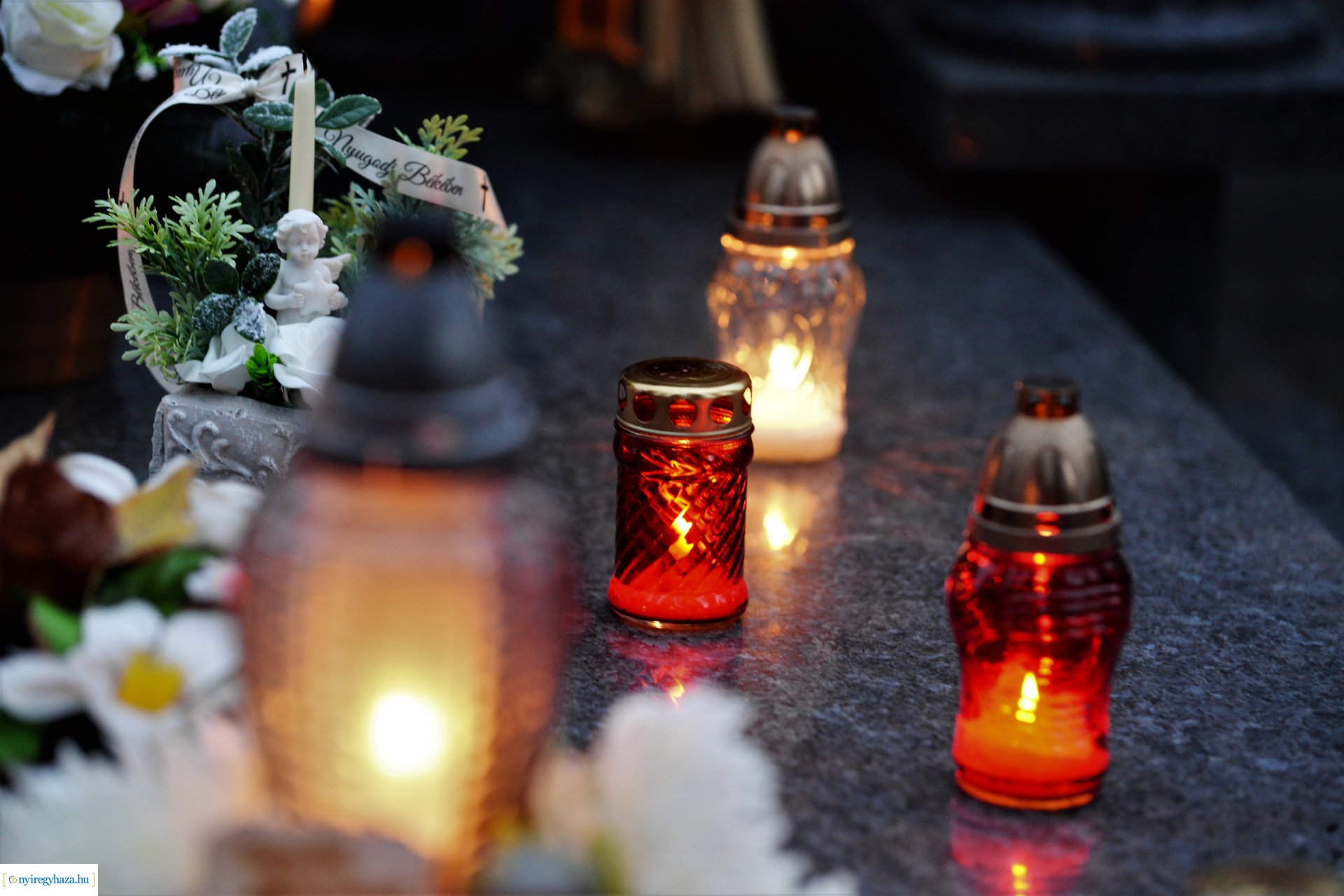 Az emlékezés fényei Mindenszentek napján