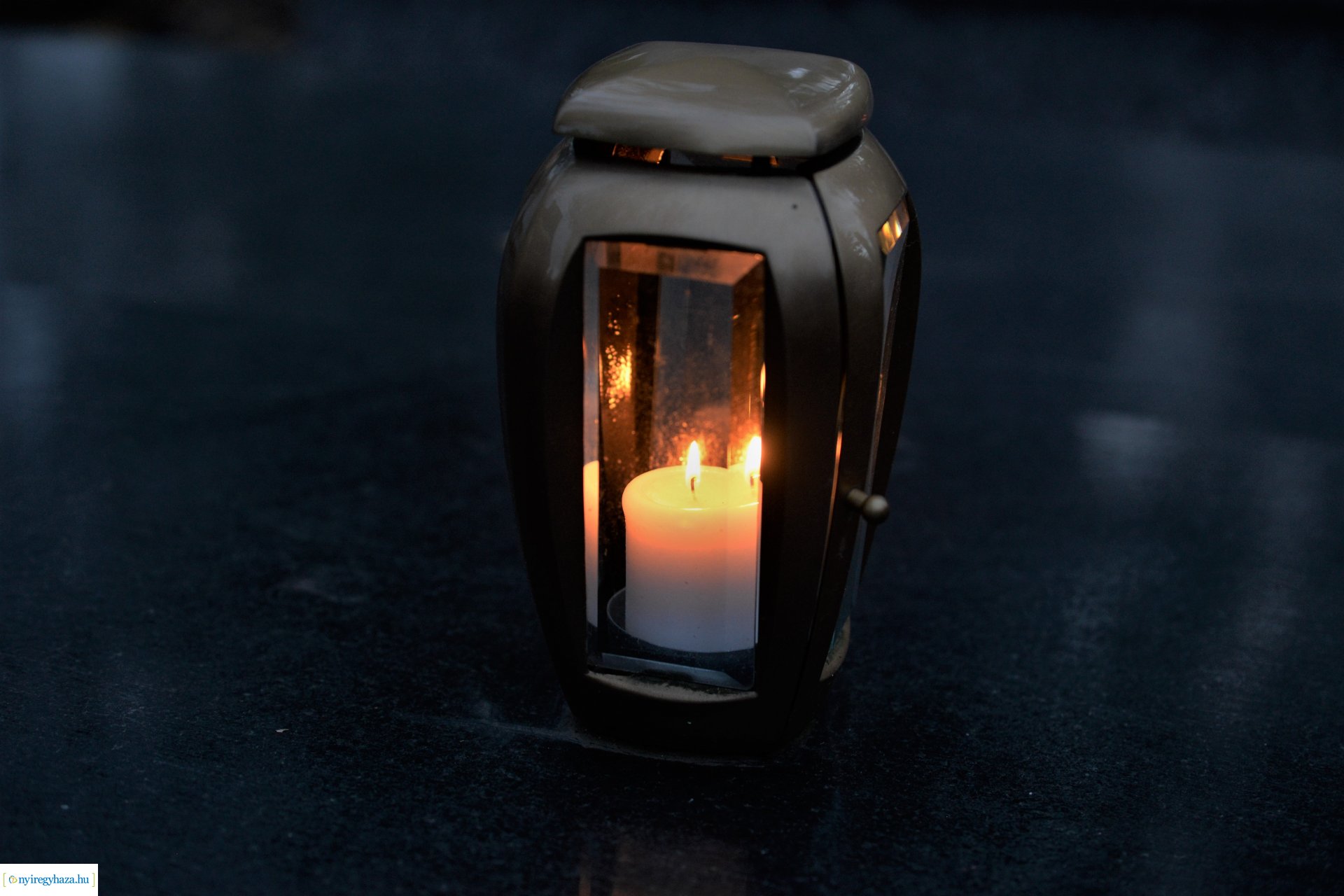 Az emlékezés fényei Mindenszentek napján