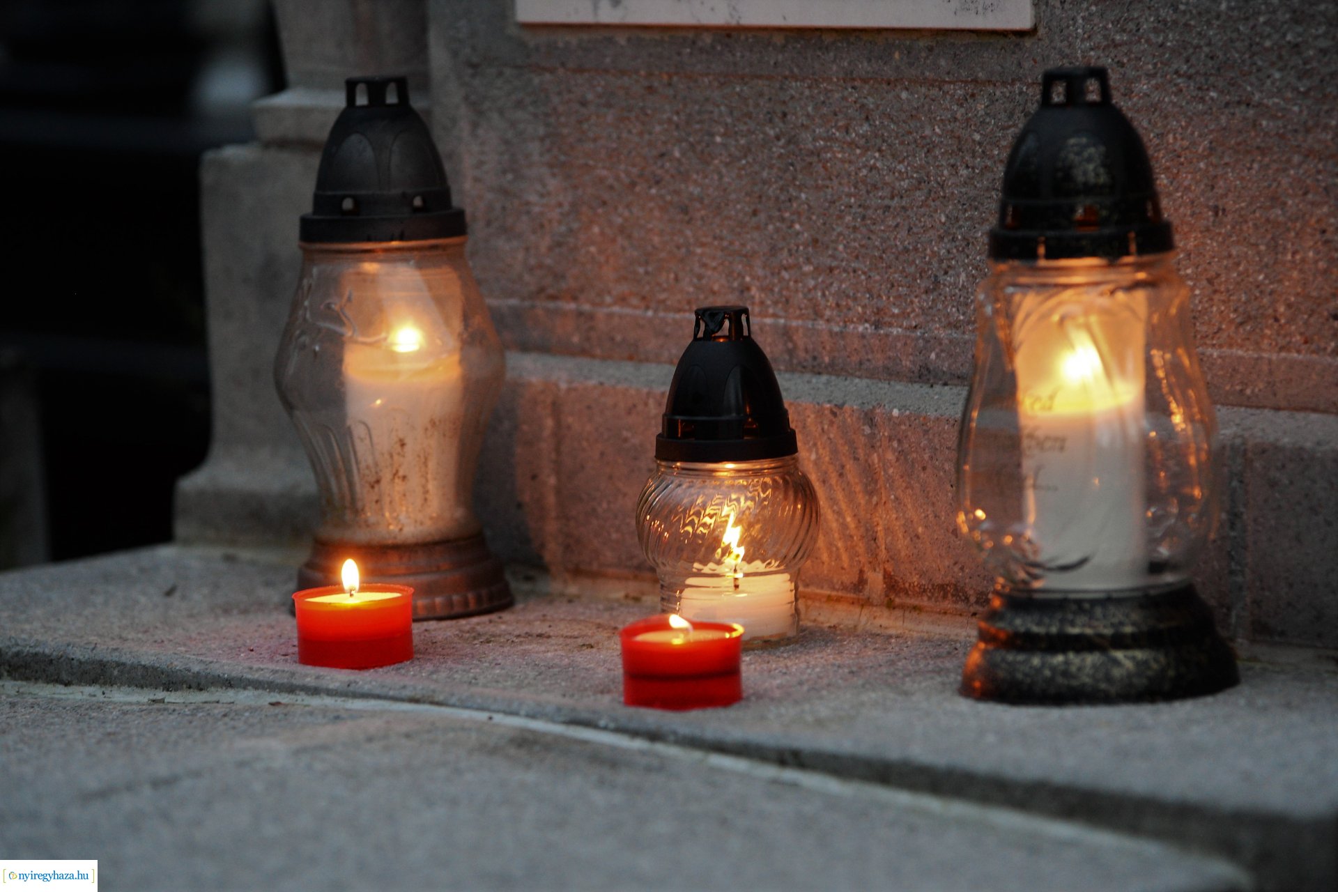 Az emlékezés fényei Mindenszentek napján