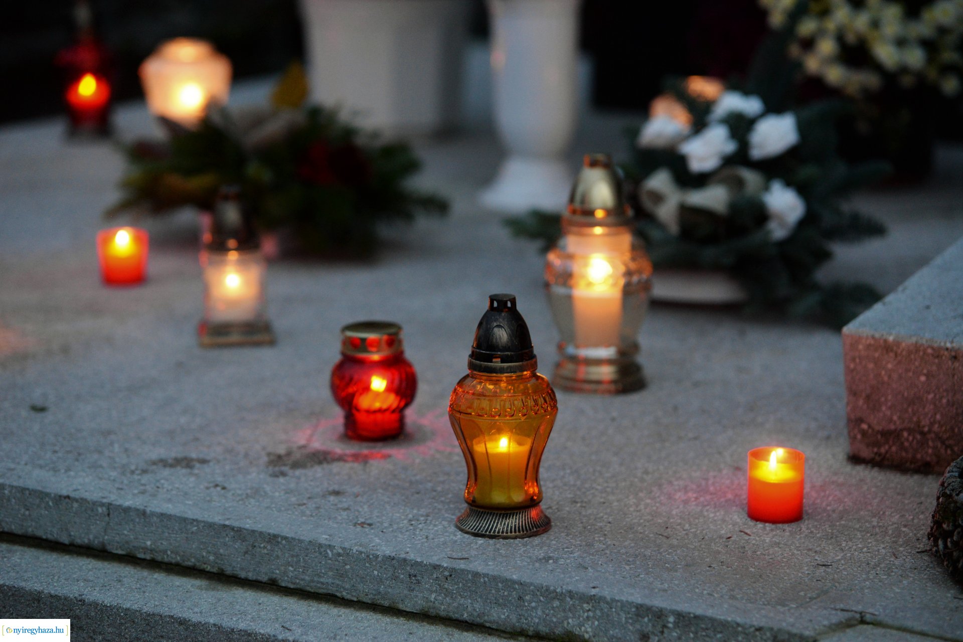 Az emlékezés fényei Mindenszentek napján