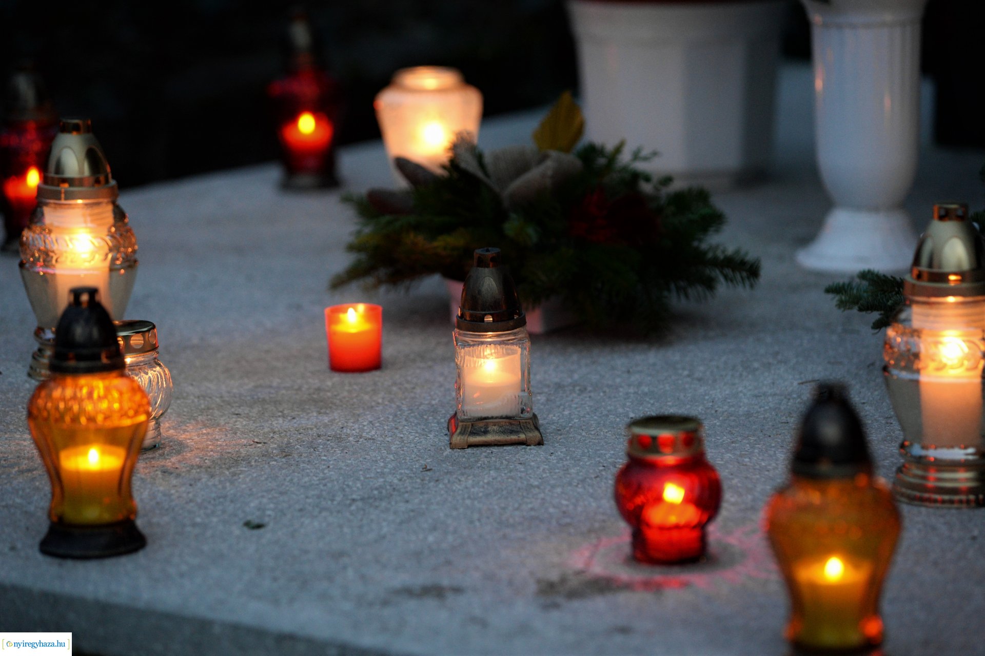 Az emlékezés fényei Mindenszentek napján