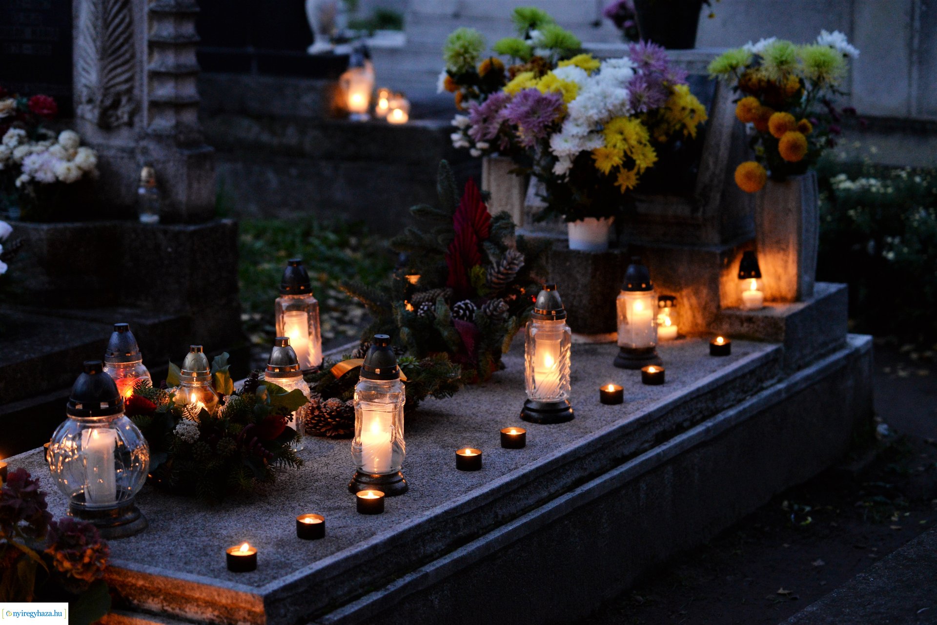 Az emlékezés fényei Mindenszentek napján