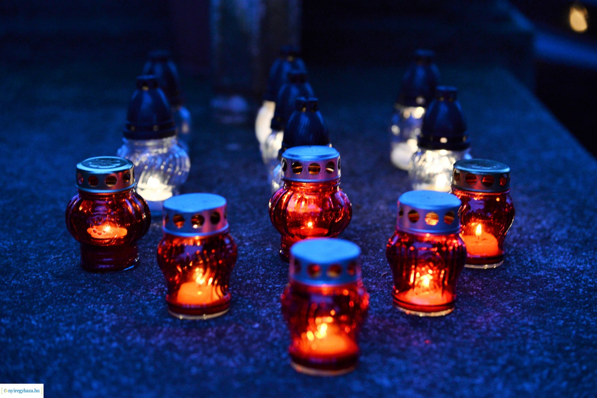 Az emlékezés fényei Mindenszentek napján