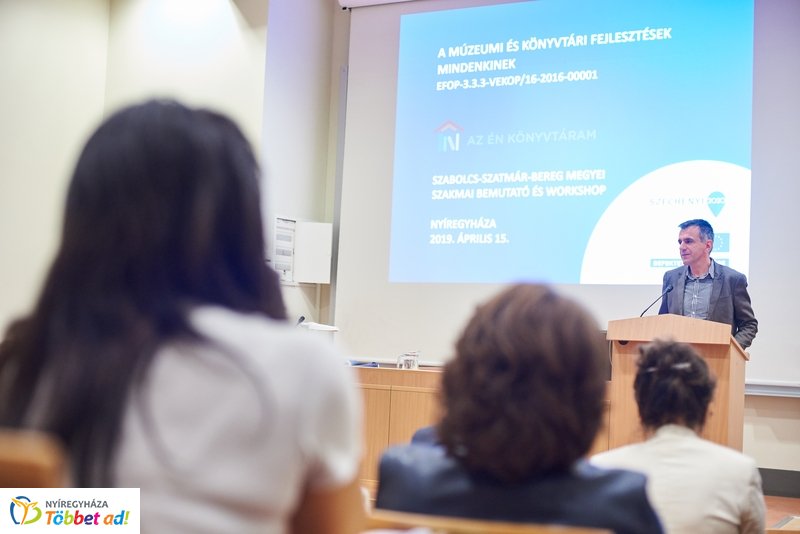 Az én könyvtáram előadás