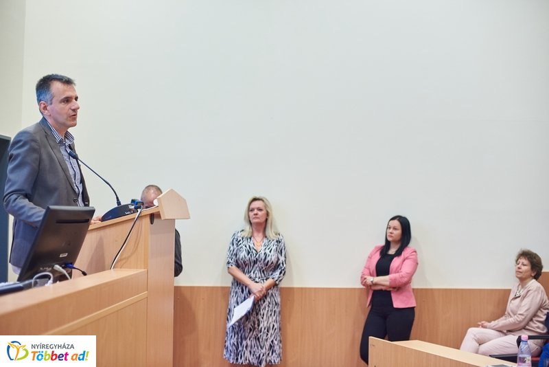 Az én könyvtáram előadás