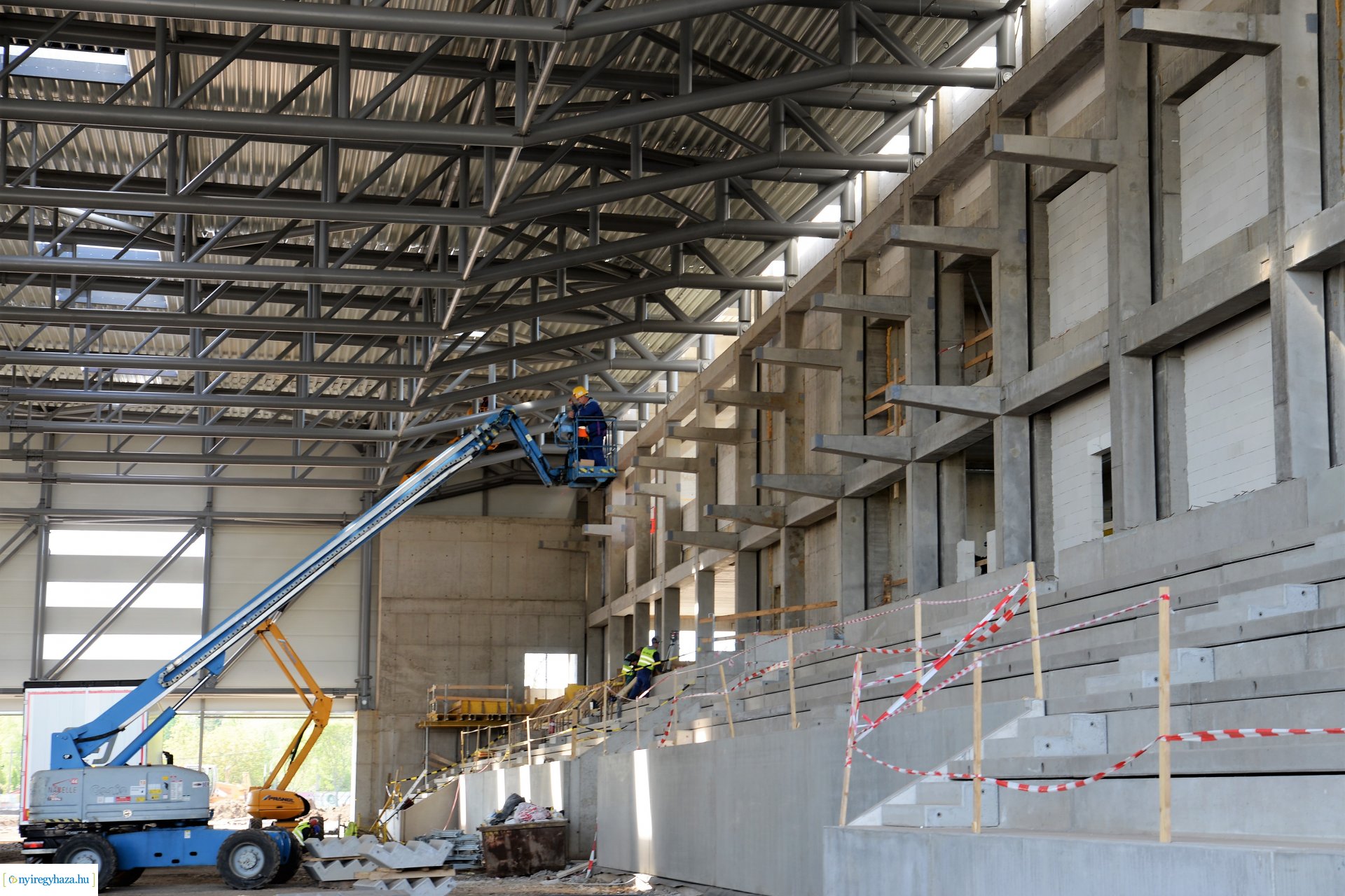 Az épülő Atlétikai Centrum bejárása