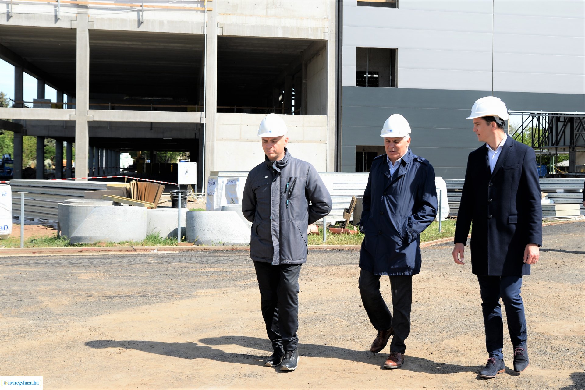 Az épülő Atlétikai Centrum bejárása