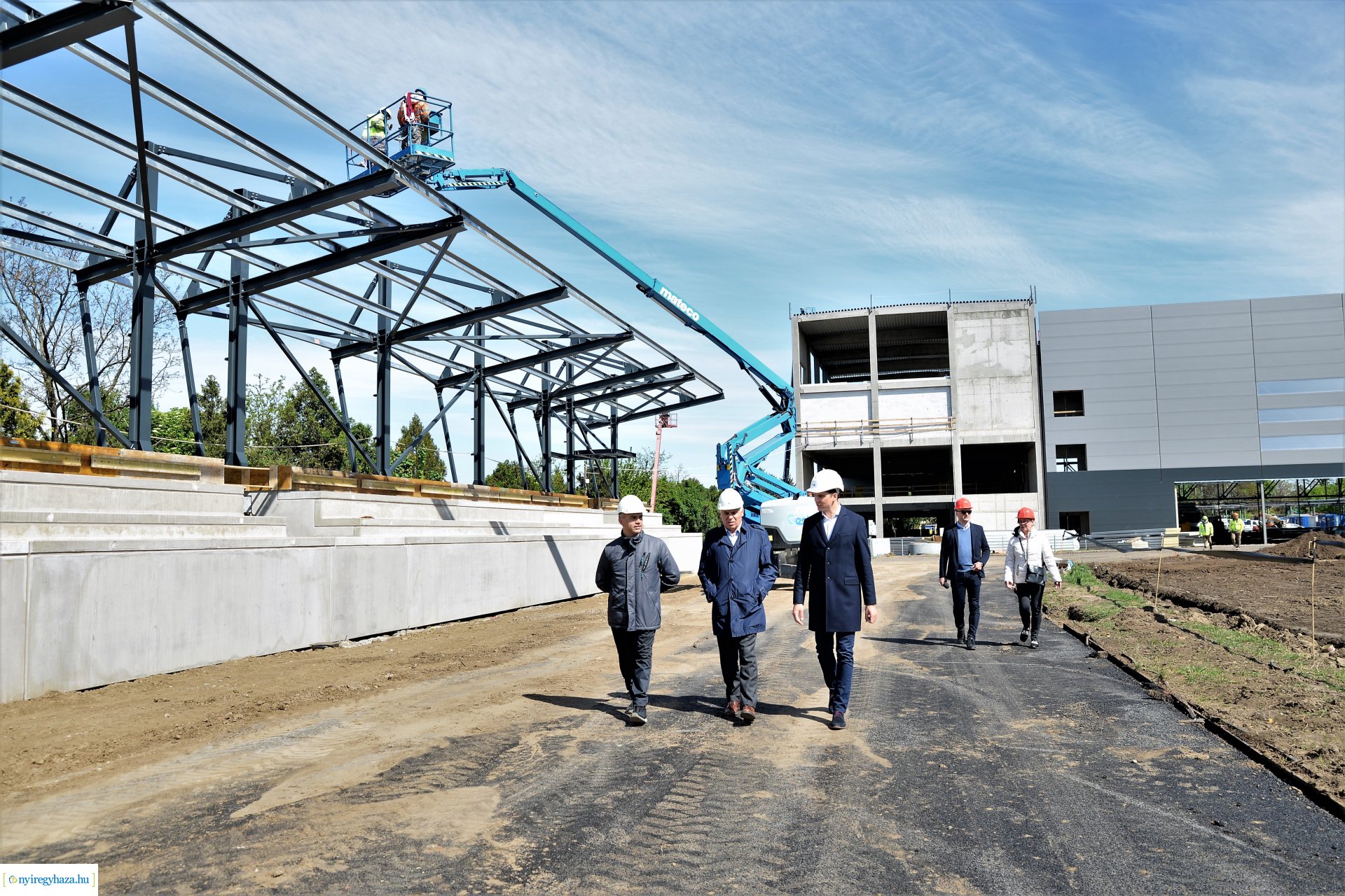 Az épülő Atlétikai Centrum bejárása