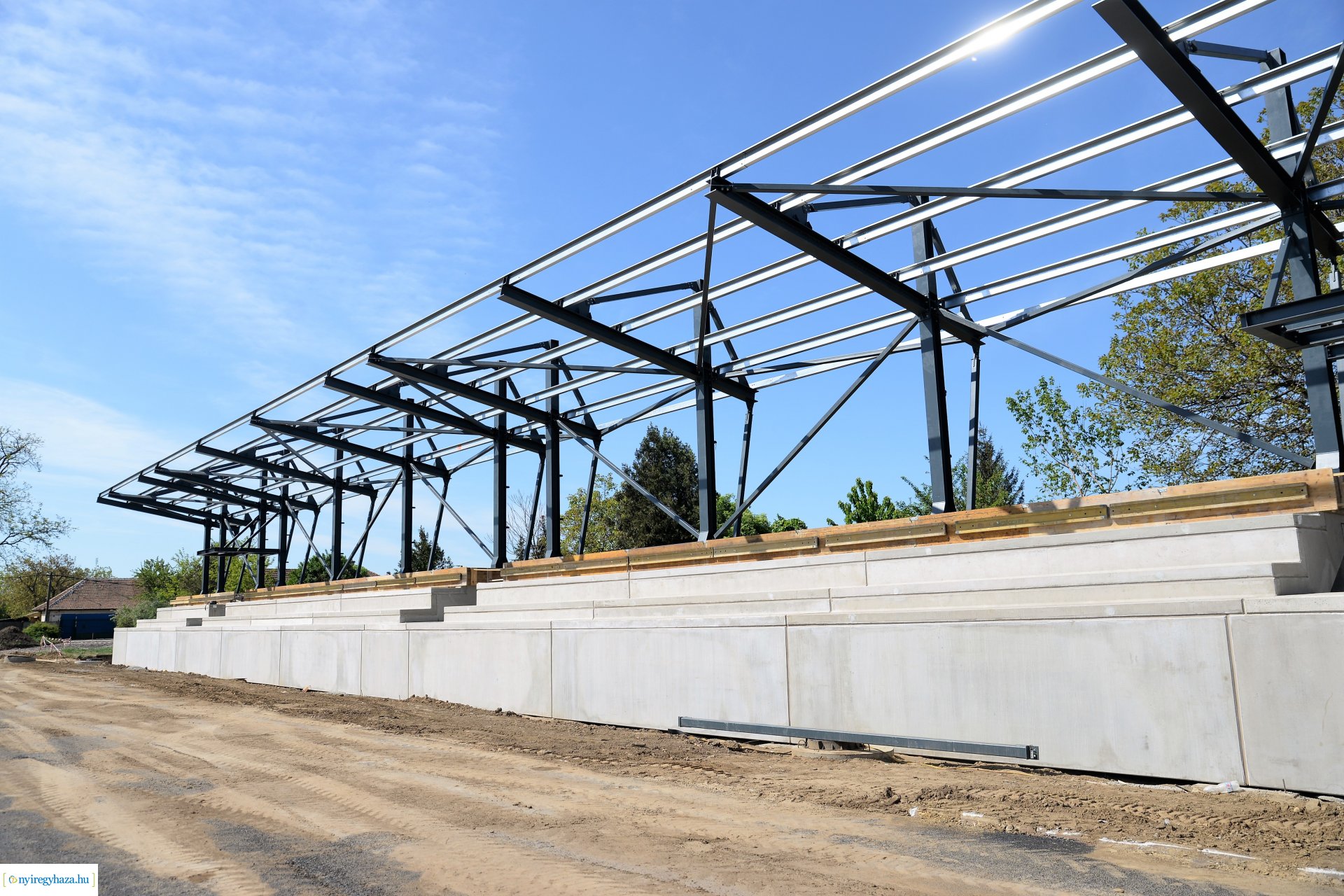 Az épülő Atlétikai Centrum bejárása