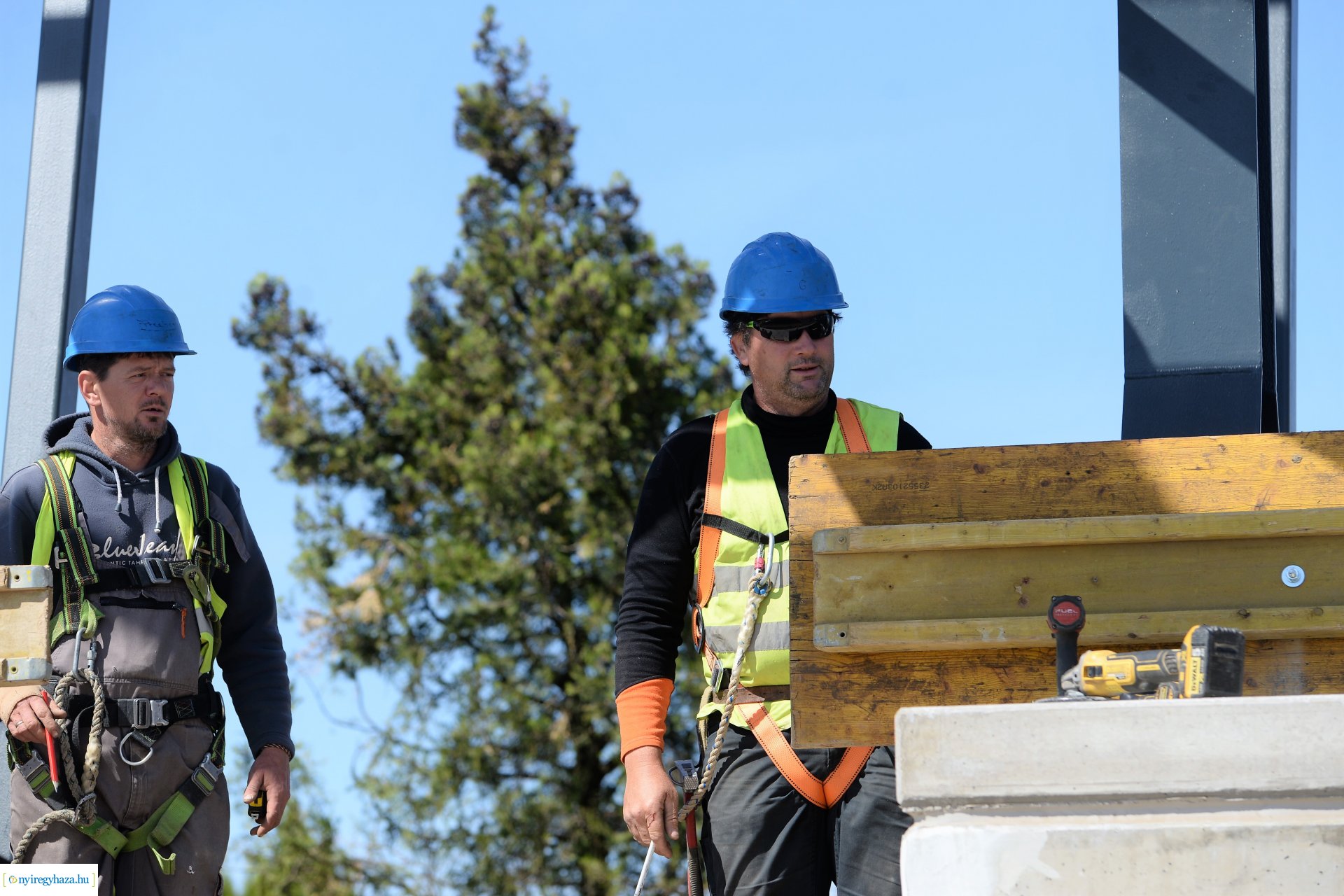 Az épülő Atlétikai Centrum bejárása