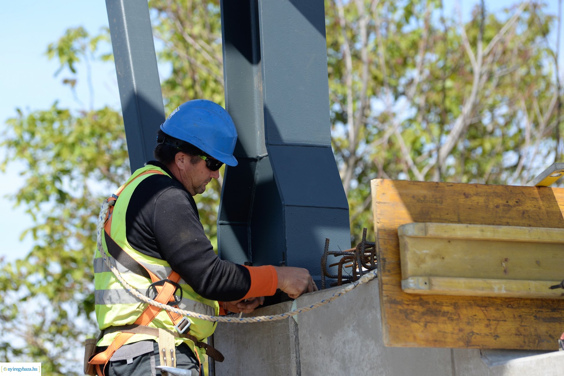 Az épülő Atlétikai Centrum bejárása