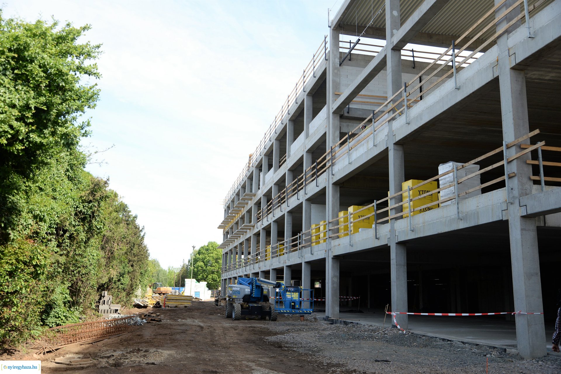 Az épülő Atlétikai Centrum bejárása