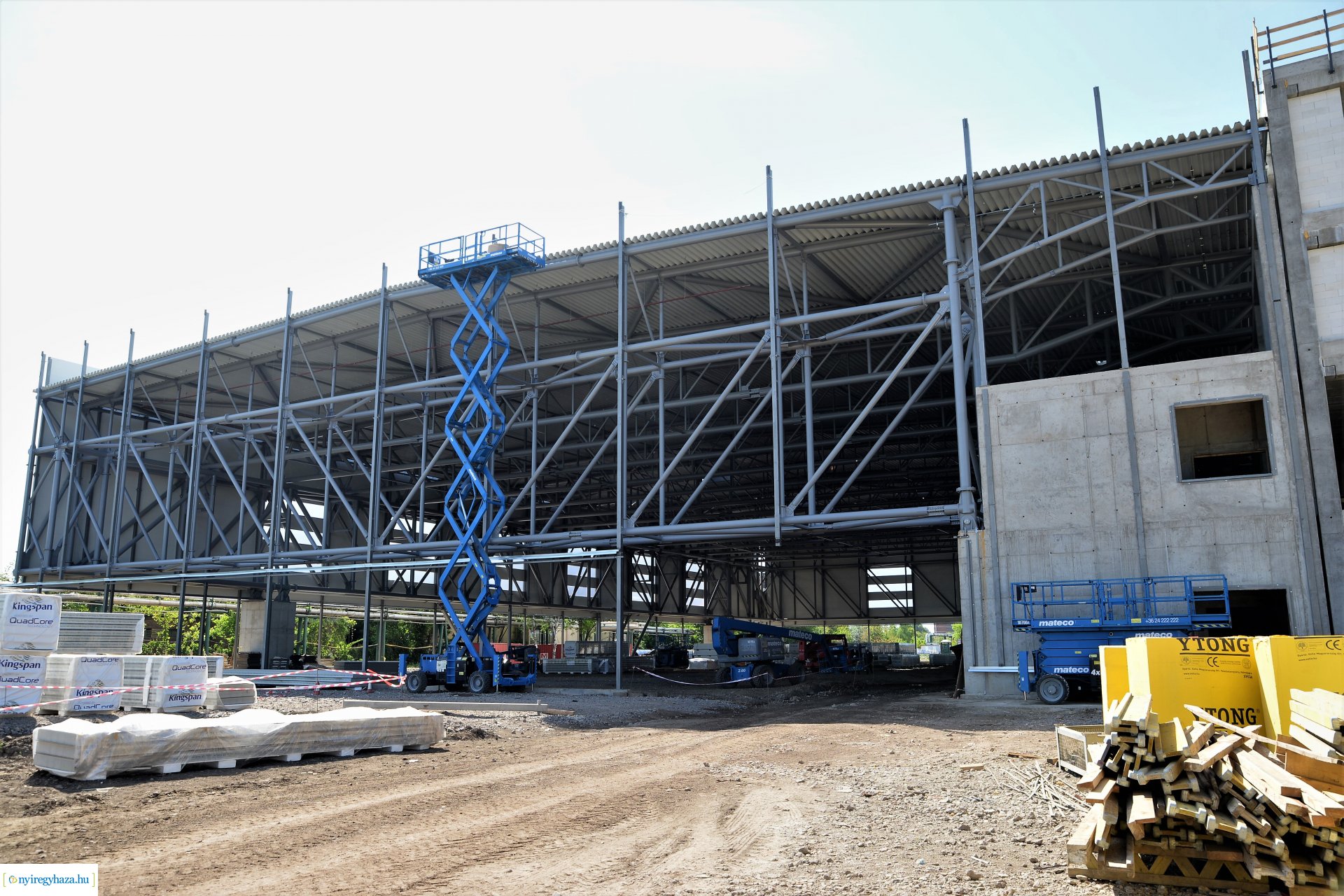 Az épülő Atlétikai Centrum bejárása