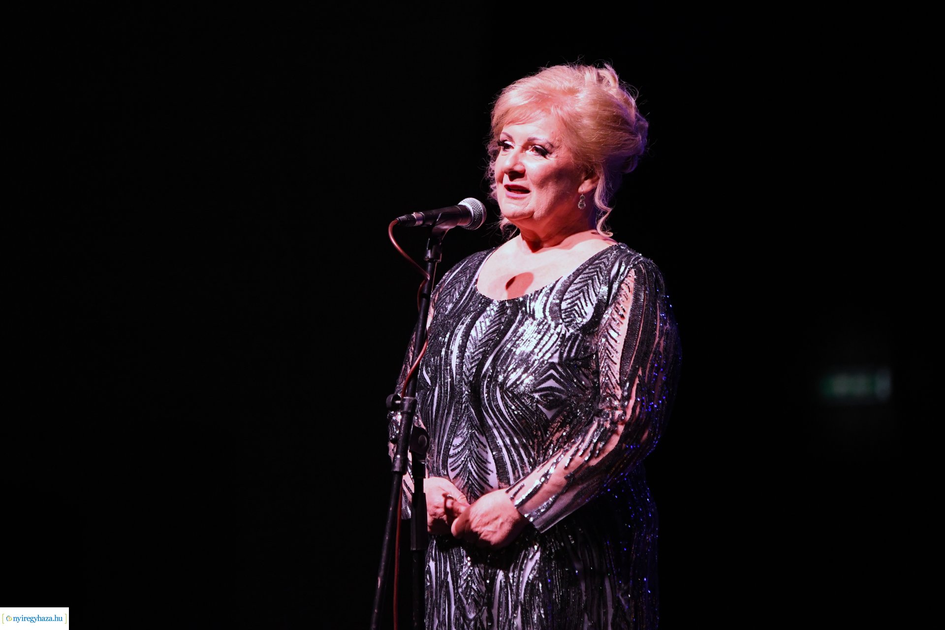 Az Eszterlánc óvoda gyermekeiért báloztak