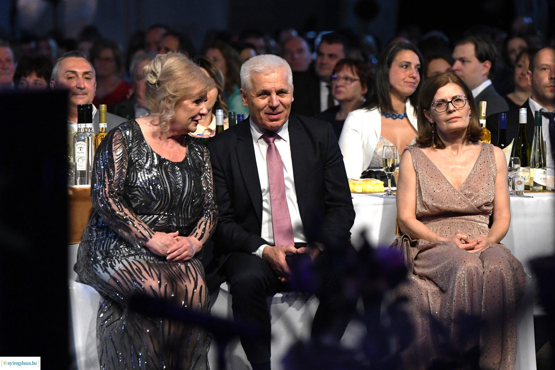 Az Eszterlánc óvoda gyermekeiért báloztak