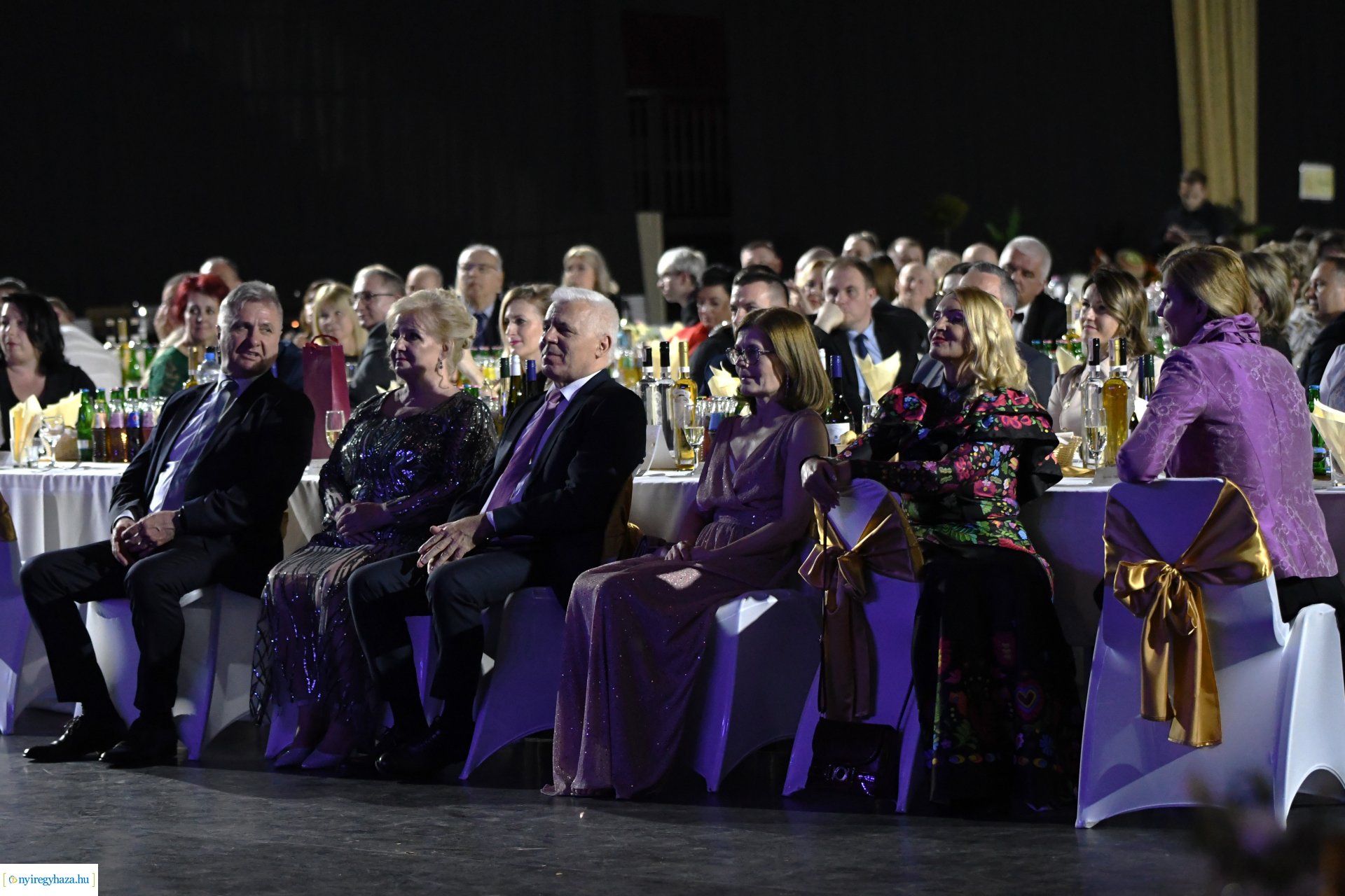 Az Eszterlánc óvoda gyermekeiért báloztak